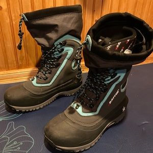 Baffin Flare boots